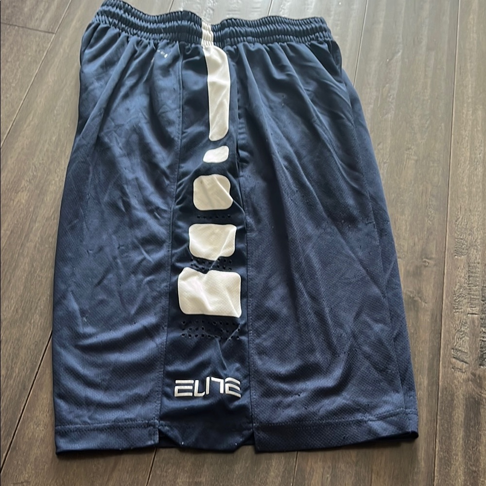 Nike Dri-FIT Dark Blue Shorts size medium with pockets